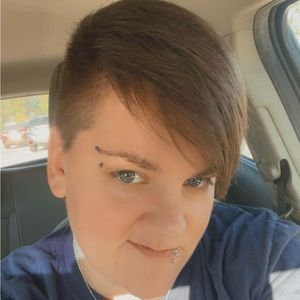 Meet your Posher, Meagan